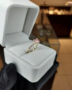 Anillo de compromiso piedra corazón en oro, modelo AN-C33 - foto 2
