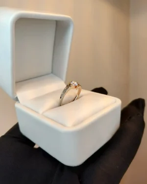 Anillo de compromiso piedra redonda en oro combinado, modelo AN-C35 - foto 2