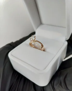 Anillo de compromiso 6 uñas piedra redonda en oro, modelo AN-C4 - foto 2