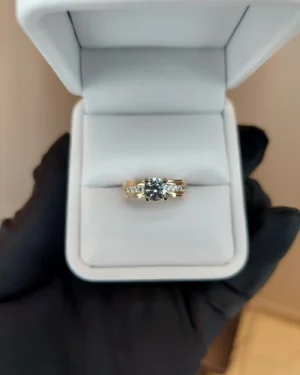 Anillo de compromiso estrella engaste con borde en oro, modelo AN-C41 - foto 2