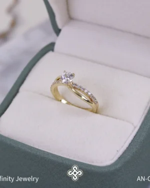 Anillo de compromiso aro entrelazado con piedra central en oro, modelo AN-C291 - foto 2