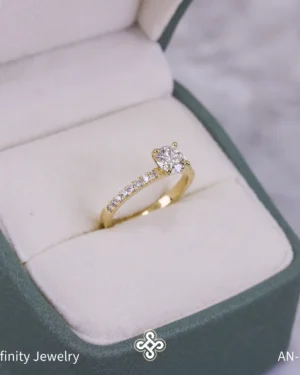 Anillo de compromiso cinto engaste francés en oro, modelo AN-C32 - foto 3