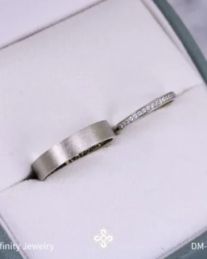 Dúo matrimonial plano satinado y media caña engaste con borde en oro, modelo DM-650 - foto 2